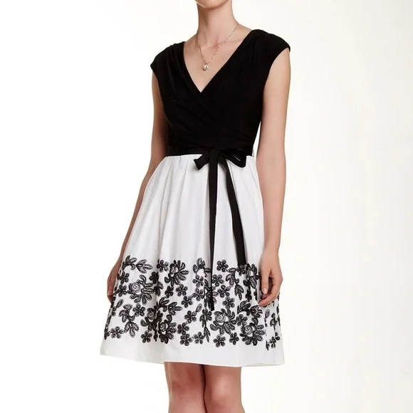 SLNY Black and White Embroidered Fit and Flare Dress 12 - Picture 1 of 11
